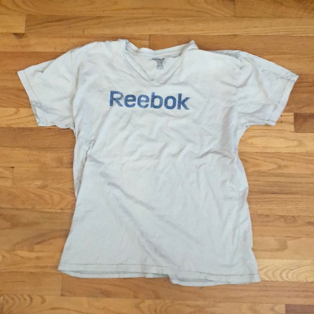 Reebok cotton v-neck tee